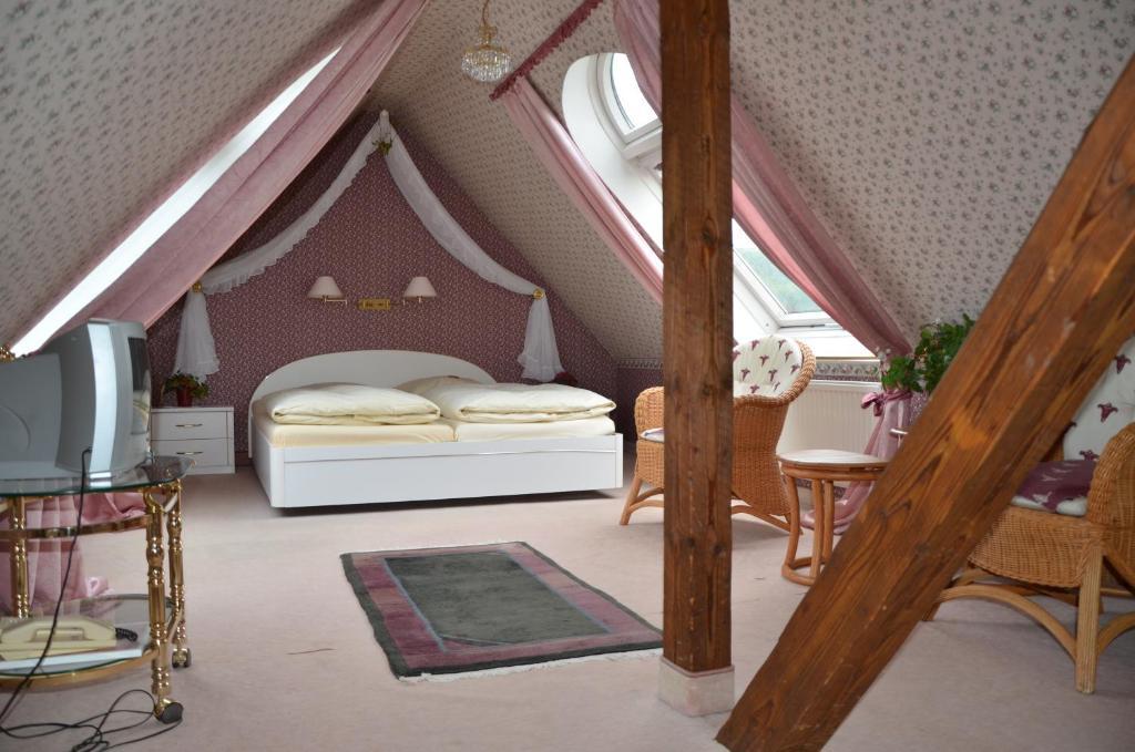 Hotel Villa Koenigin Luise Bad Pyrmont Ruang foto