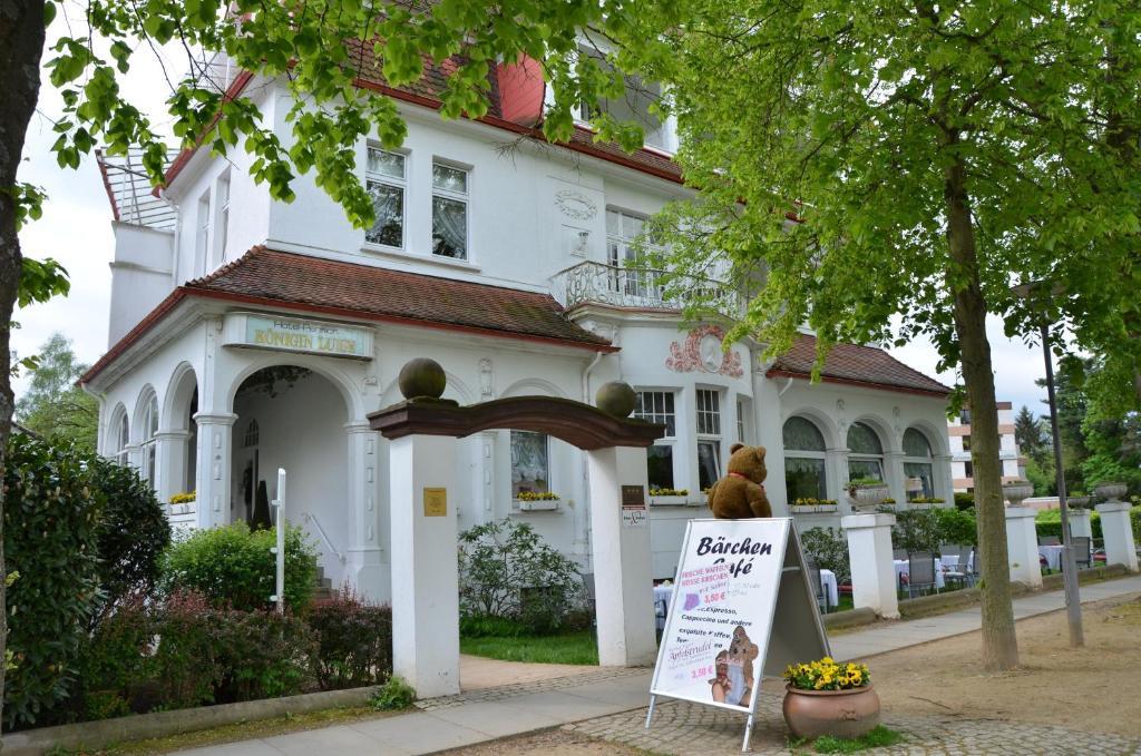 Hotel Villa Koenigin Luise Bad Pyrmont Bagian luar foto