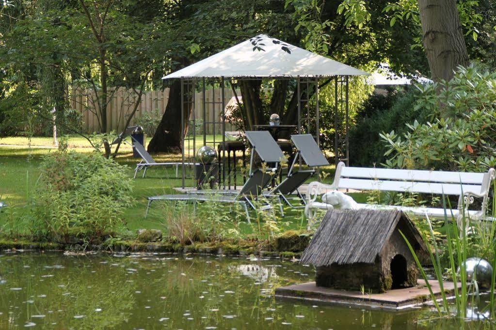 Hotel Villa Koenigin Luise Bad Pyrmont Bagian luar foto